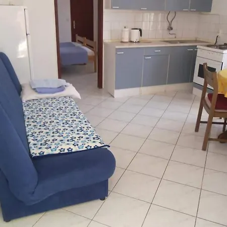 Apartman Vlado *